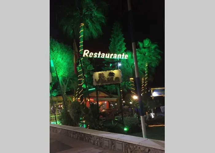 アパート Boliches Wifi Parking