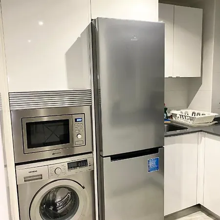 شقة Boliches Wifi Parking