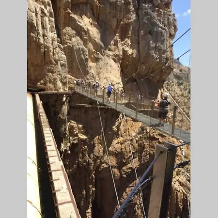 Boliches Wifi Parking Апартаменты Фуэнхирола